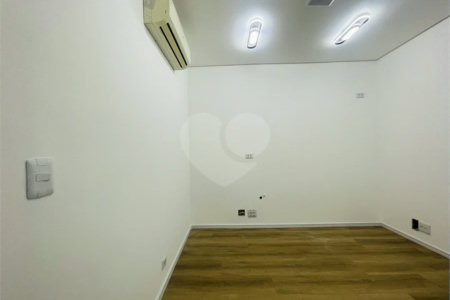 Consultório de 61 m² com 5 ambientes e Varanda no Domo Business!