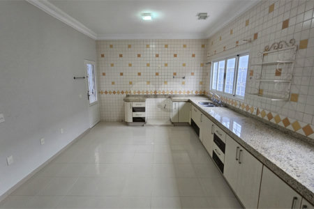 Casa Locação e Venda Condomínio Portal de Itaici 04 Dormitórios 02 suítes