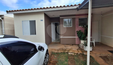 Casa à venda com 2 quartos no condomínio Moradas I, São Carlos - SP