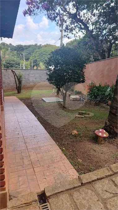 Casa à venda com 3 quartos, sendo 2 suítes, no condomínio Cafezal VI, Itupeva - SP