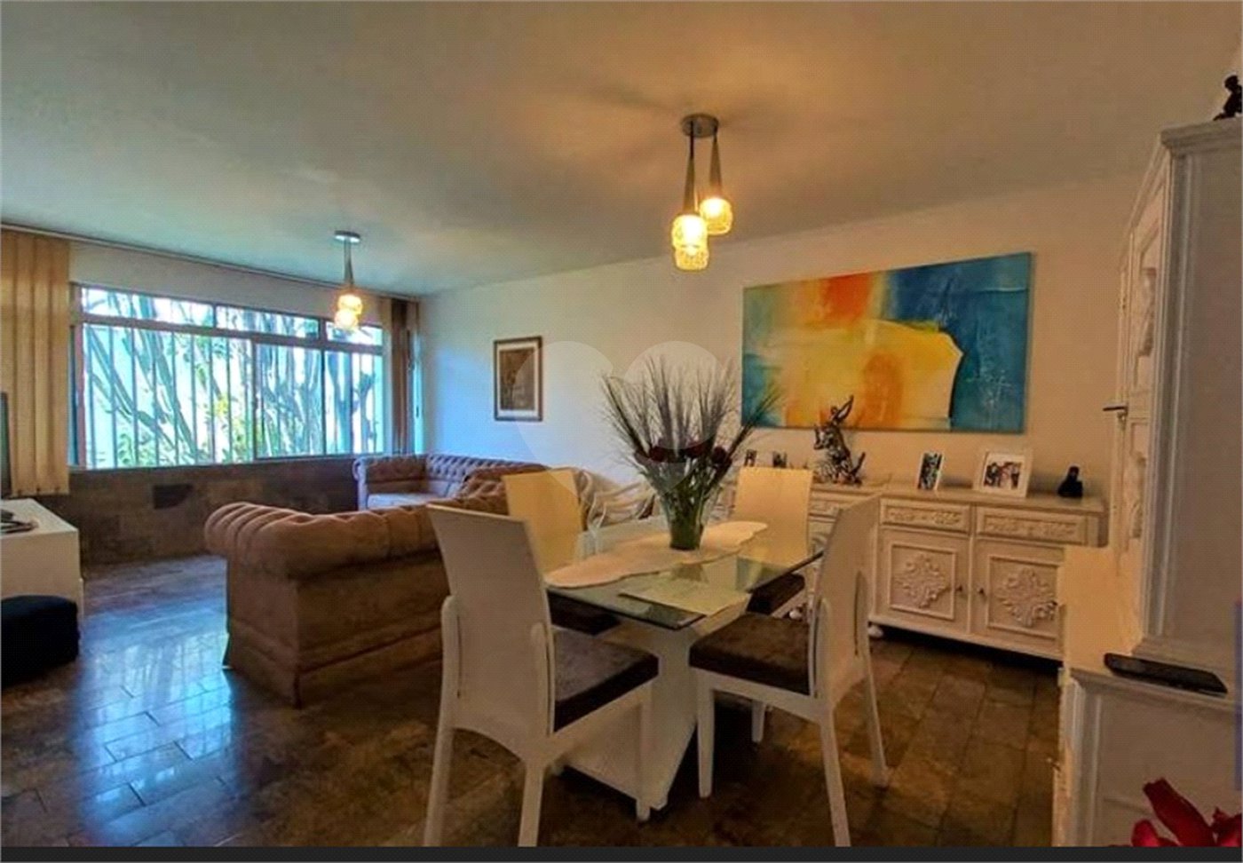 Sobrado à venda 241m² na Vila Mariana 04 dormitórios, 01 suíte e 03 vagas.