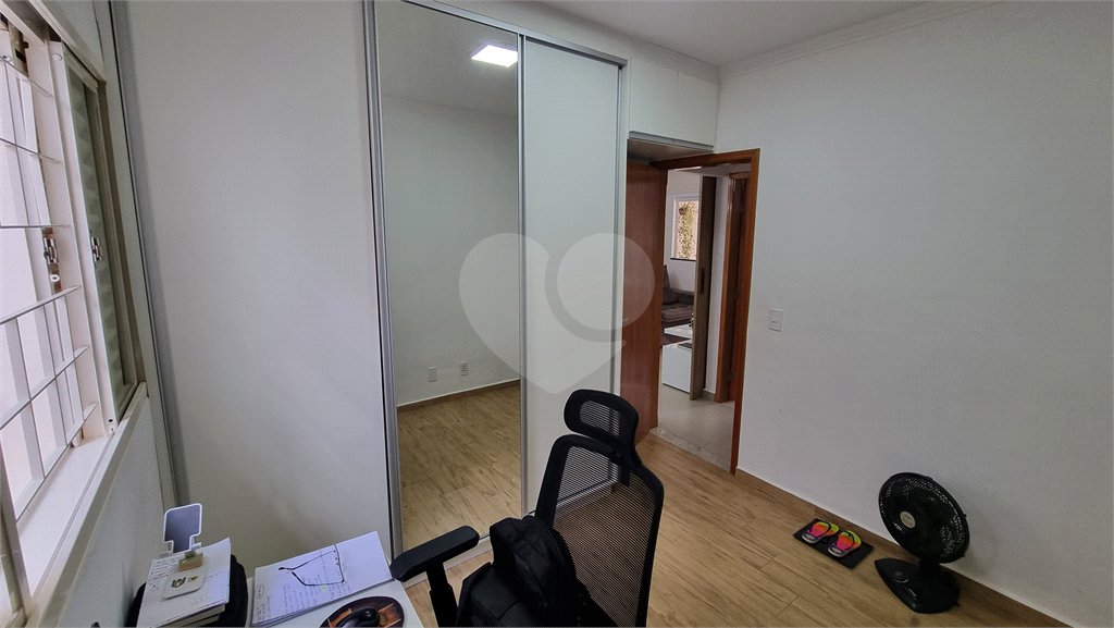 Casa no Condomínio Flamboyant II a venda .
