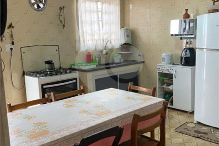 Três casas em terreno de 402m² , à venda no bairro Barcelona em São Caetano do Sul.