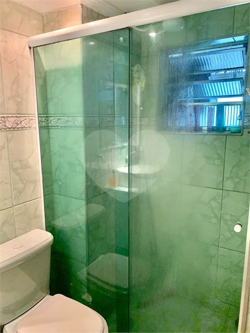 LINDO APARTAMENTO COM 02 DORMITÓRIOS.