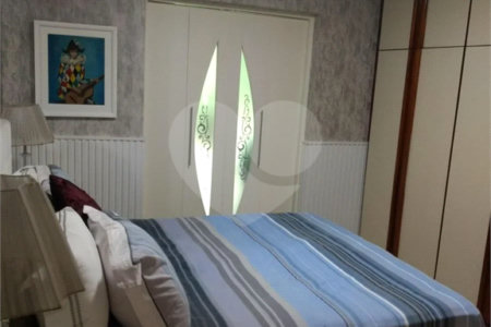 Linda Casa Sobrado a venda no Alto da Mooca com excelente acabamento, semi mobiliada com 2 suítes