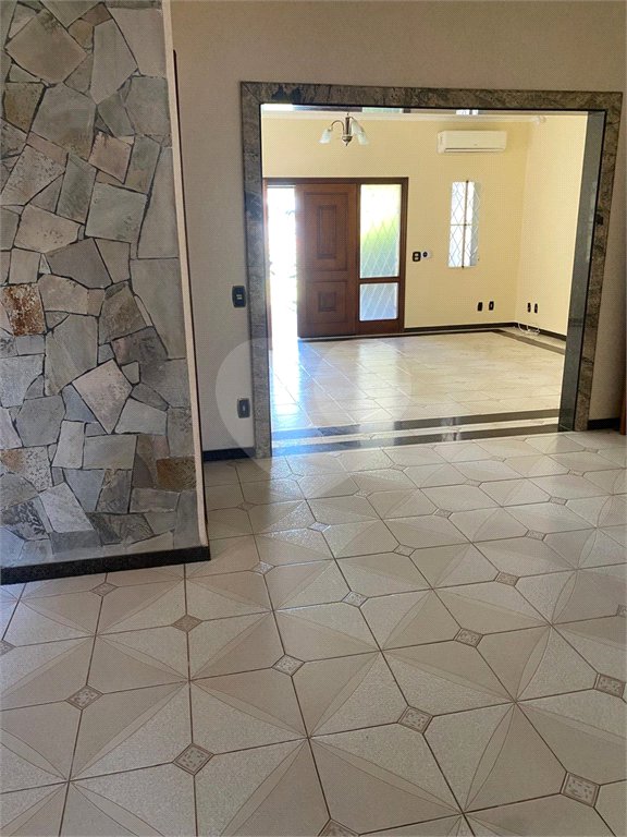 Casa para alugar com 3 suítes em Samambaia Parque Residencial, Atibaia, SP