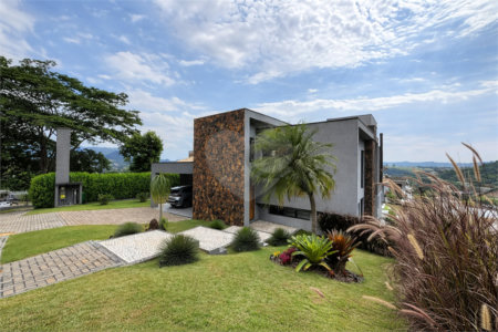 Casa à venda com 4 suítes no condomínio Porto Atibaia, Atibaia - SP
