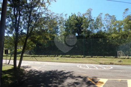 Casa à venda com 4 quartos, sendo 1 suíte, no condomínio Vale do Itamaracá, Valinhos - SP