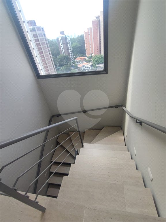 Cobertura à venda com 3 suítes em Vila Nova Conceição, São Paulo, SP