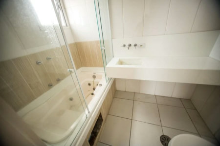 Apartamento à venda com 4 quartos, sendo 3 suítes, em Vila Andrade, São Paulo, SP