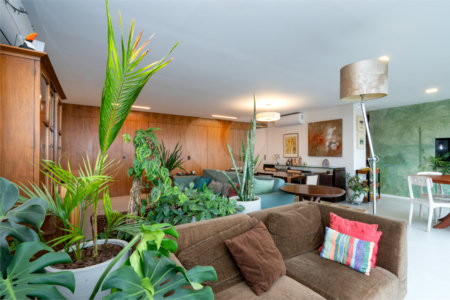 Apartamento à venda com 3 suítes em Campo Belo, São Paulo, SP
