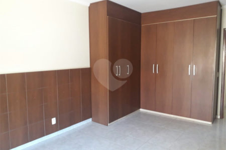 Casa à venda com 3 quartos, sendo 1 suíte, no condomínio Parque da Fazenda, Itatiba - SP