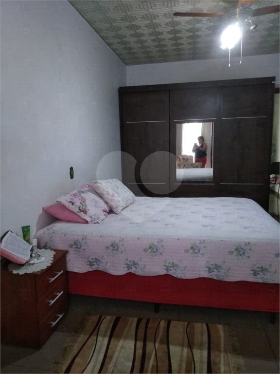 Sobrado à venda com 3 quartos, sendo 1 suíte, em Chora Menino, São Paulo, SP
