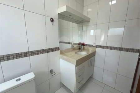 Casa à venda com 3 suítes no condomínio Lago da Serra, Araçoiaba da Serra - SP