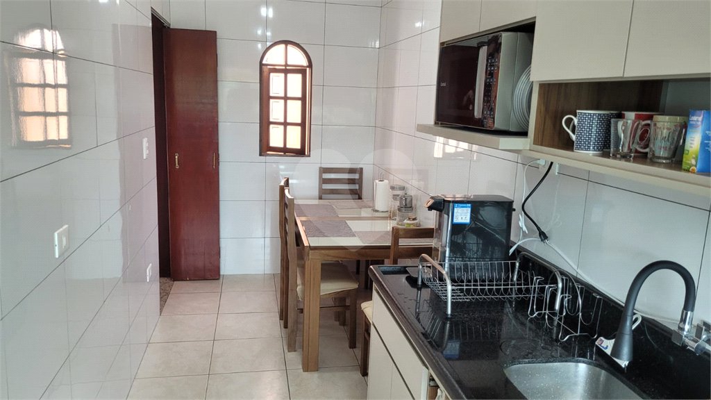Casa à venda com 6 quartos, sendo 2 suítes, em Laranjeiras, Caieiras, SP