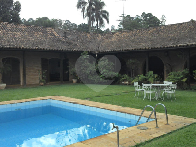 Casa à venda com 4 suítes no condomínio Chácara Jaraguá, São Paulo - SP