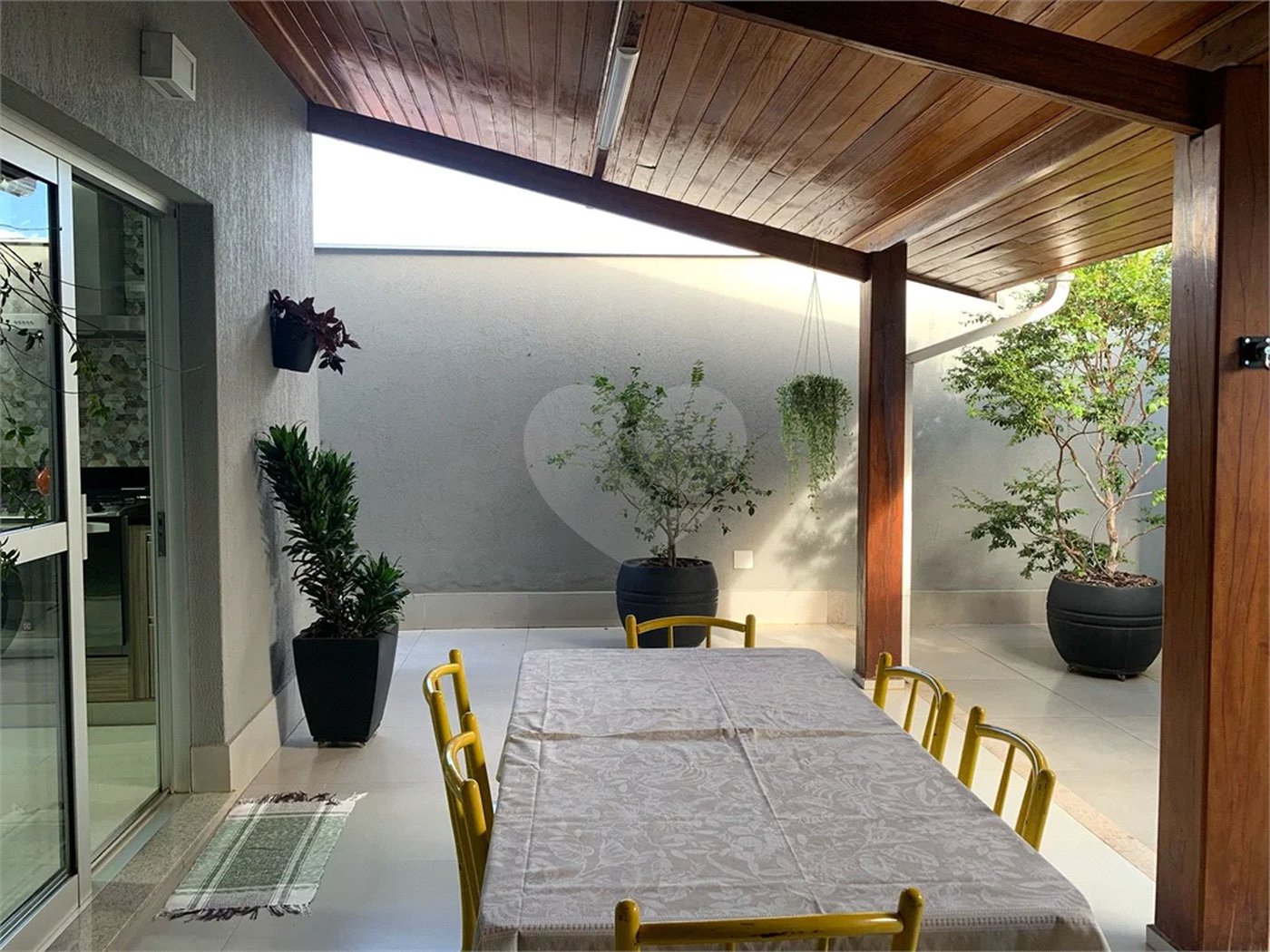 Linda Casa à Venda no Bairro Santa Rosa, na cidade de Piracicaba-SP.