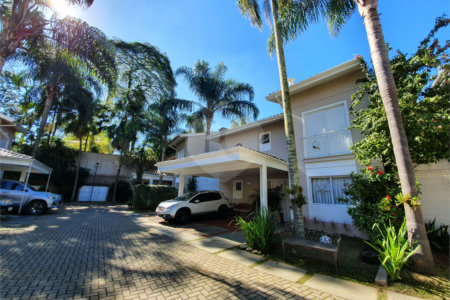 Casa à venda com 3 suítes no condomínio Sunríse, São Paulo - SP