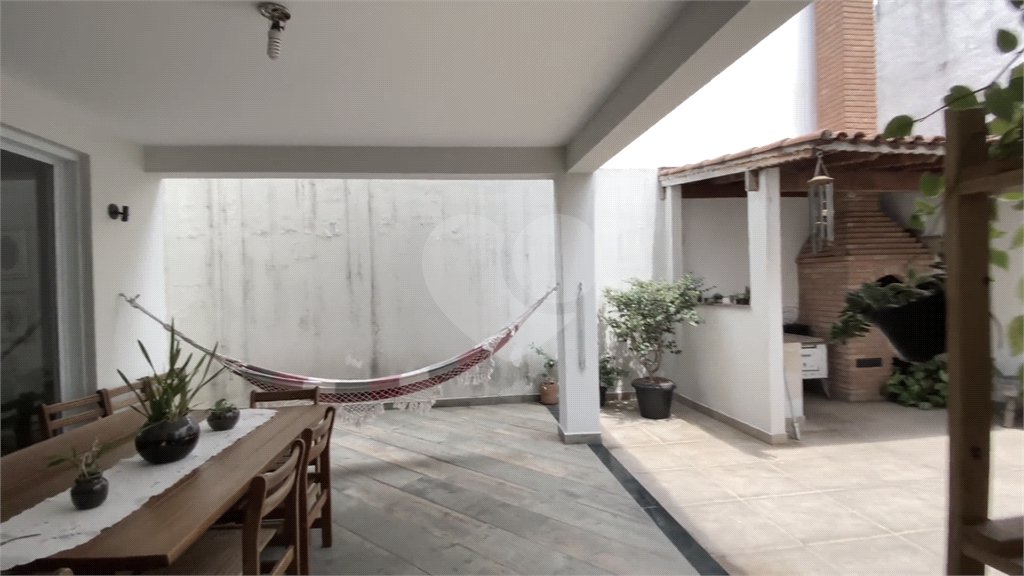 Casa à venda com 4 quartos, sendo 2 suítes, em Jardim Guanca, São Paulo, SP