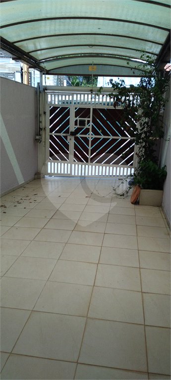 Sobrado à venda com 2 quartos em Tremembé, São Paulo, SP