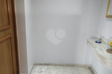 Apartamento à venda ou para alugar com 4 quartos, sendo 1 suíte,  em Vila Andrade, São Paulo, SP
