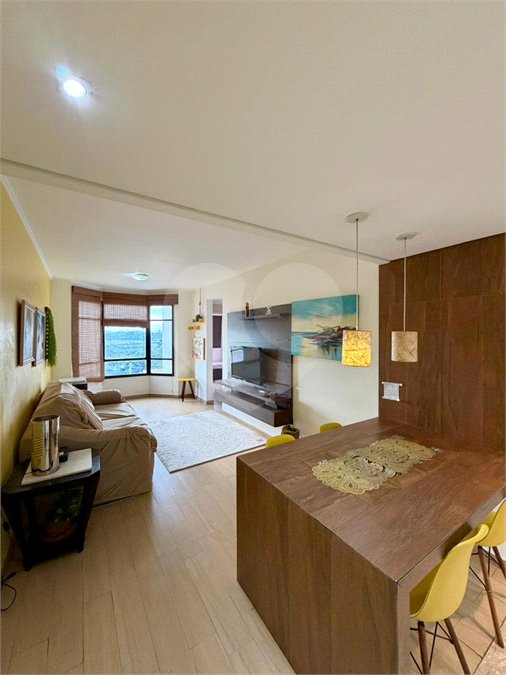 Apartamento à venda com 2 quartos, sendo 1 suíte, em Jardim das Indústrias, São José dos Campos, SP