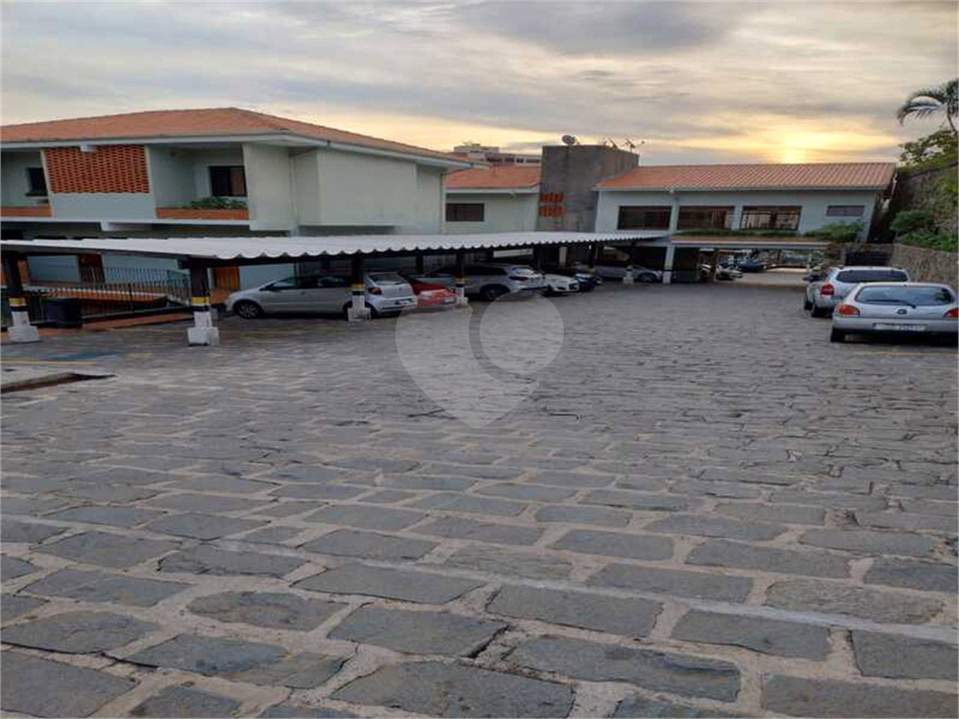 Apartamento à venda com 1 quarto em Esplanada Mendes Moraes, São Roque, SP