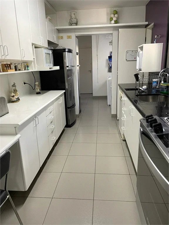 Apartamento à venda com 3 suítes em Brooklin Paulista, São Paulo, SP