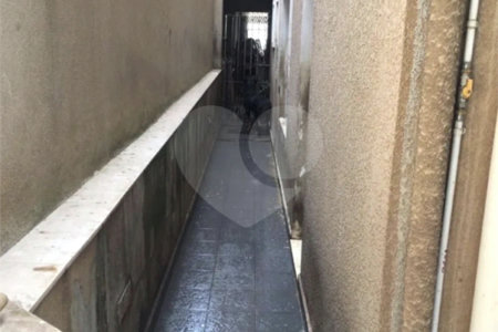 Sobrado à venda com 5 quartos em Santa Maria, Osasco, SP