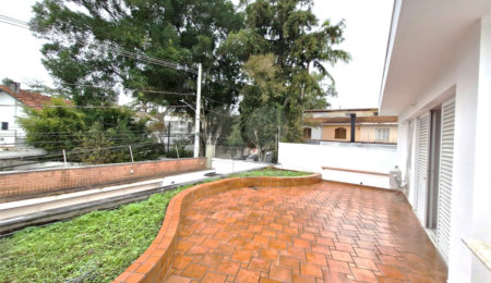 Sobrado à venda ou para alugar com 4 suítes em Granja Julieta, São Paulo, SP