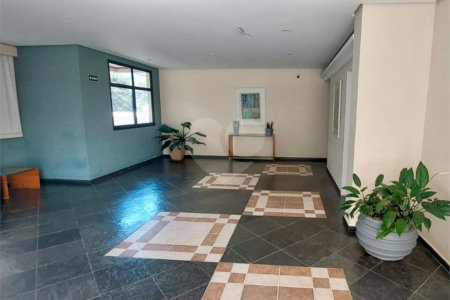 Apartamento à venda com 3 quartos, sendo 1 suíte,  em Jardim Peri Peri, São Paulo, SP