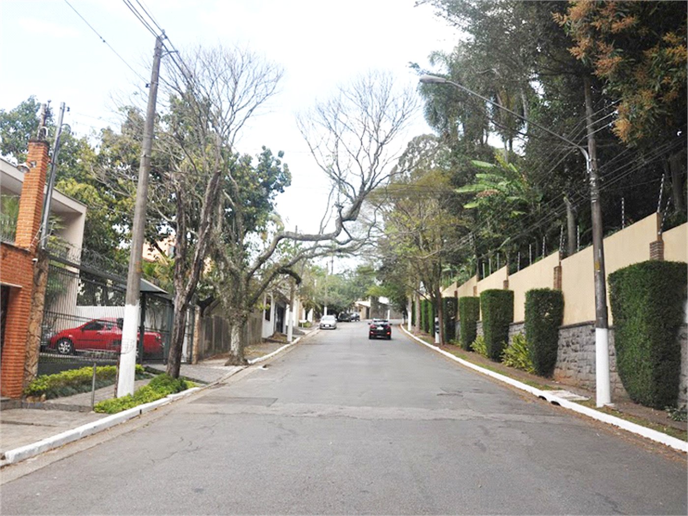 Sobrado à venda com 4 quartos, sendo 2 suítes,  em Alto da Boa Vista, São Paulo, SP