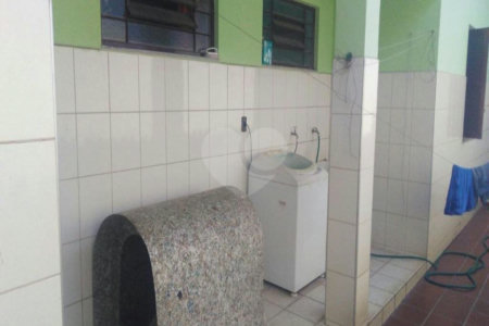 Casa à venda com 3 quartos no Centro, Vinhedo, SP
