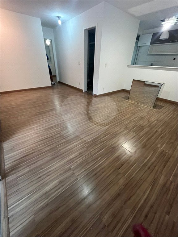 Apartamento à venda com 2 quartos, sendo 1 suíte,  em Parque Reboucas, São Paulo, SP