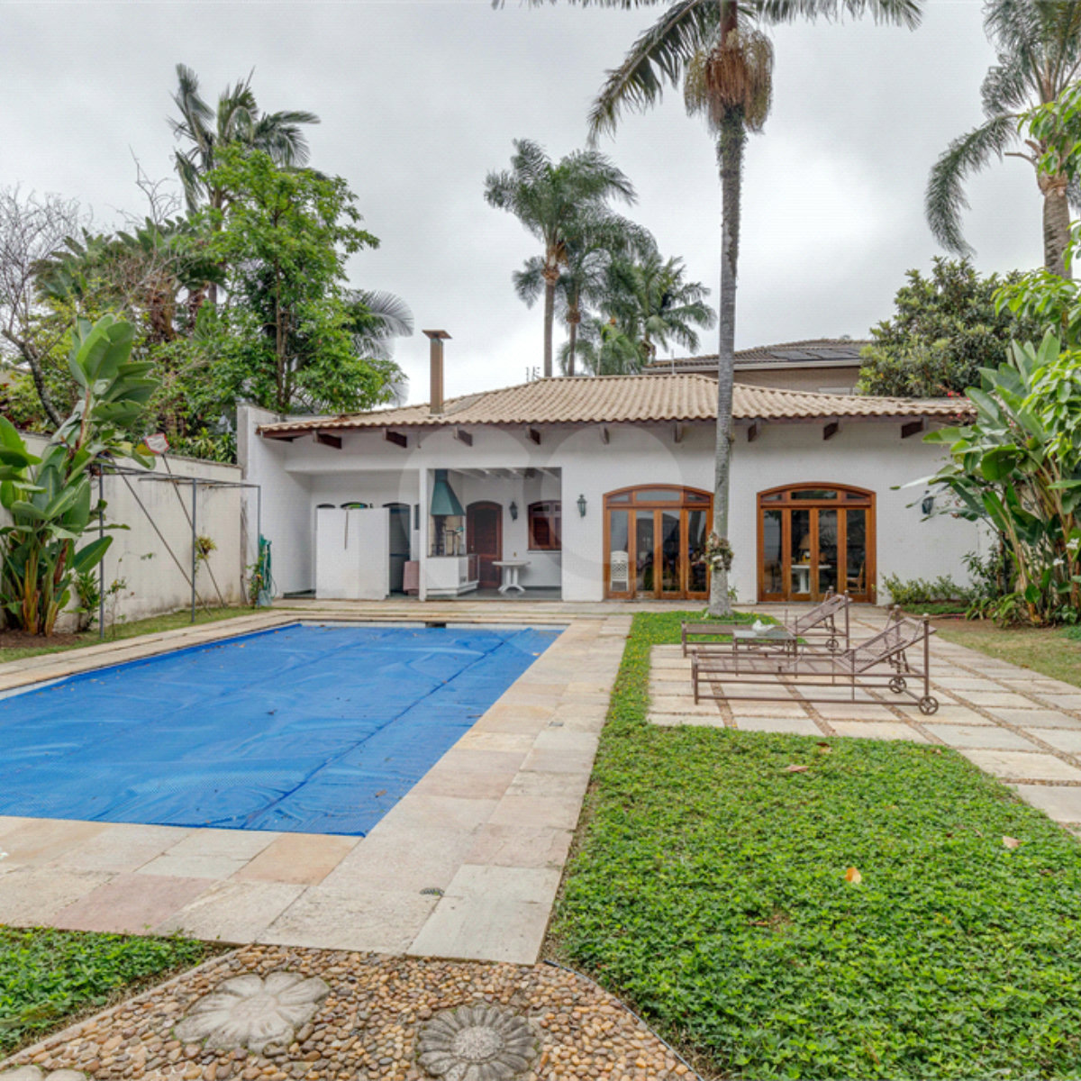 Casa à venda ou para alugar com 4 suítes em Brooklin Velho, São Paulo, SP