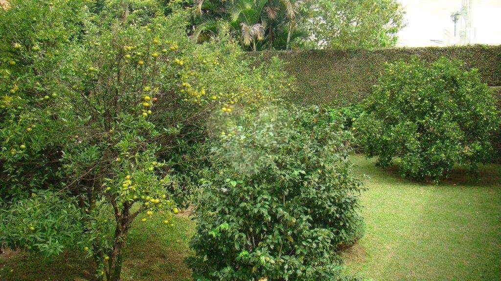 Sobrado à venda com 4 quartos, sendo 2 suítes,  em Alto da Boa Vista, São Paulo, SP