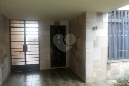 Sobrado à venda com 3 quartos, sendo 1 suíte,  em Granja Julieta, São Paulo, SP