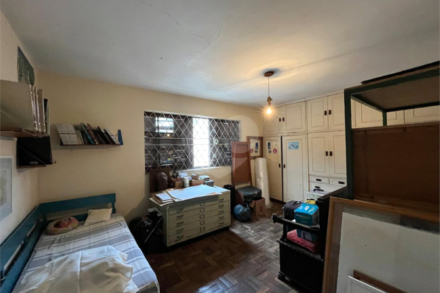Sobrado à venda com 5 quartos, sendo 1 suíte, em Palmas do Tremembé, São Paulo, SP