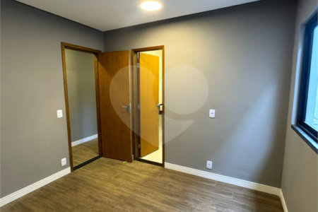 Casa à venda com 5 quartos, sendo 4 suítes, no condomínio Grand Park, Rio de Janeiro - RJ