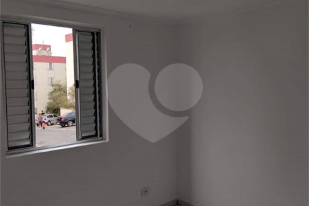 Apartamento à venda com 2 quartos em Jardim do Castelo, Ferraz de Vasconcelos, SP