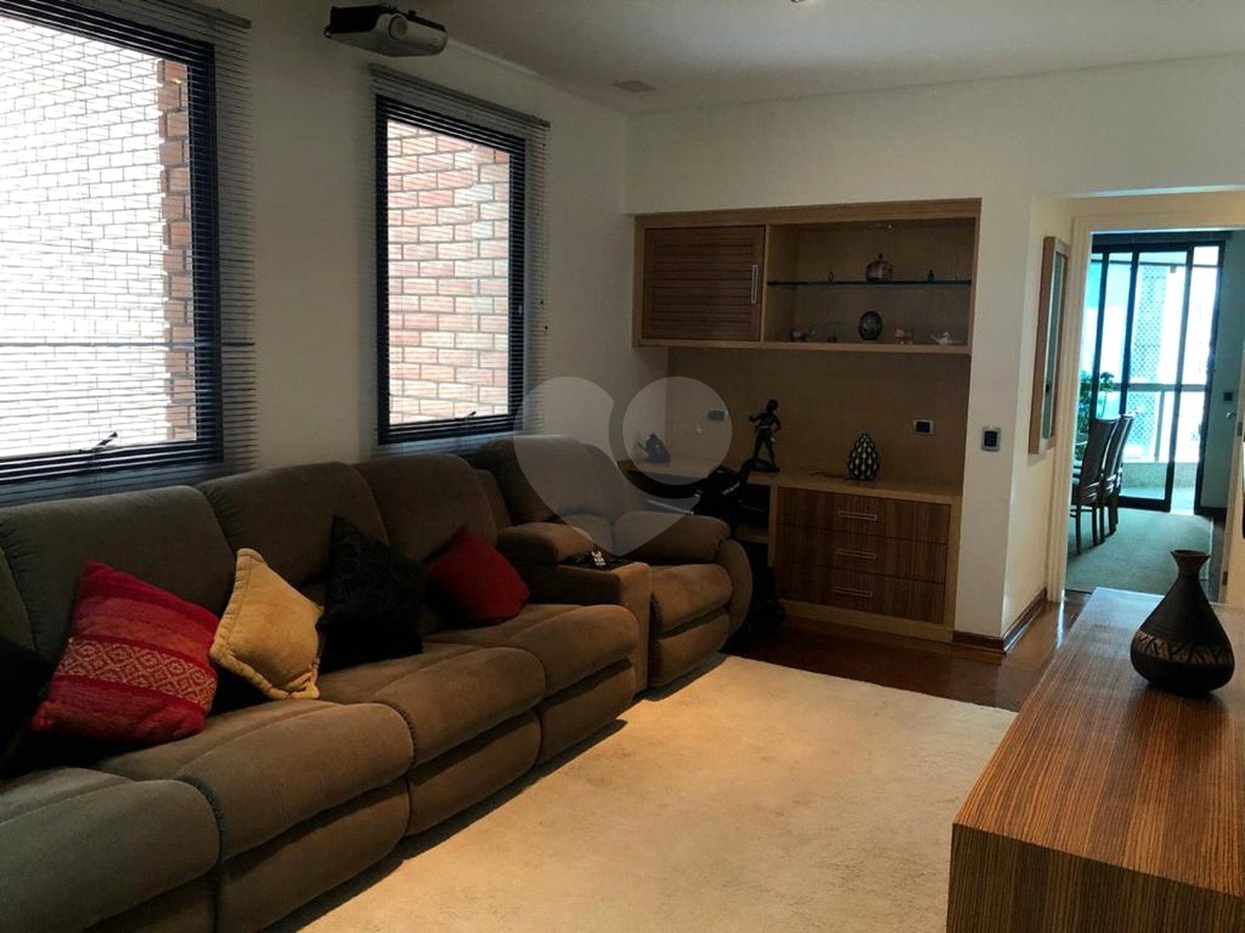 Apartamento à venda com 4 suítes em Vila Oliveira, Mogi das Cruzes, SP