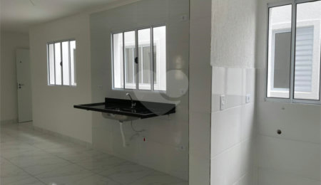 Casa à venda com 2 quartos no condomínio Hebe, São Paulo - SP