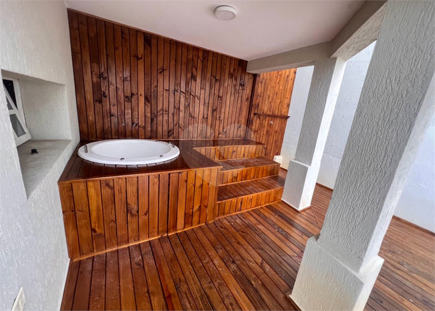 Casa à venda com 5 suítes em Aruã, Mogi das Cruzes, SP