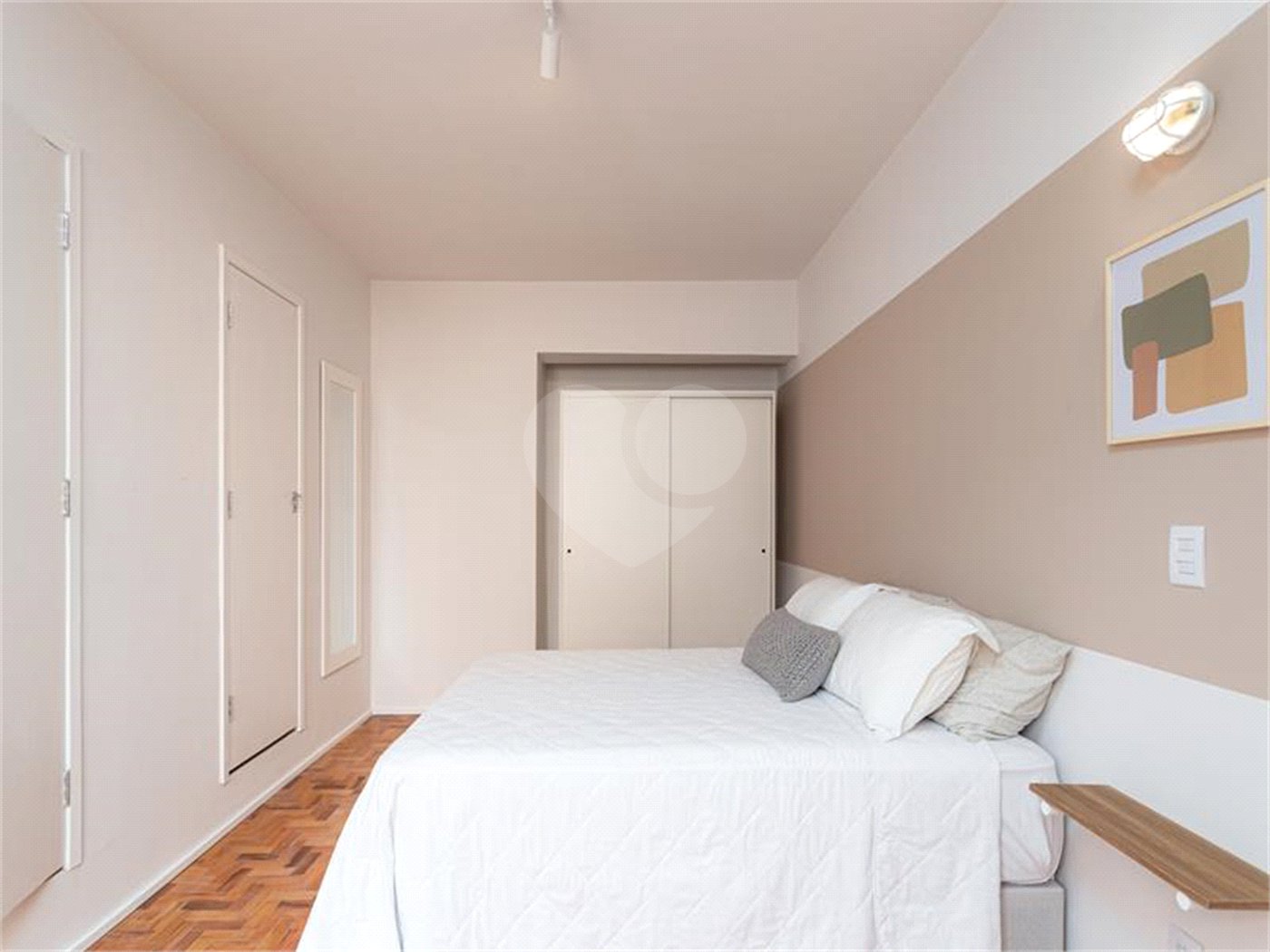 Apartamento à venda com 4 quartos, sendo 2 suítes, em Pinheiros, São Paulo, SP