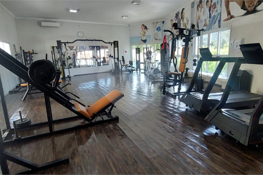 Casa à venda com 3 quartos, sendo 1 suíte,  no condomínio Forest Hills, Guarulhos - SP