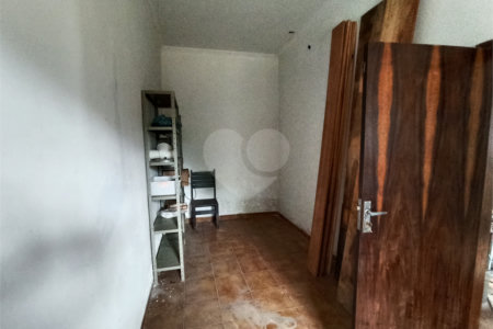 Casa à venda com 4 quartos, sendo 3 suítes, no condomínio Rancho Dirce, Sorocaba - SP