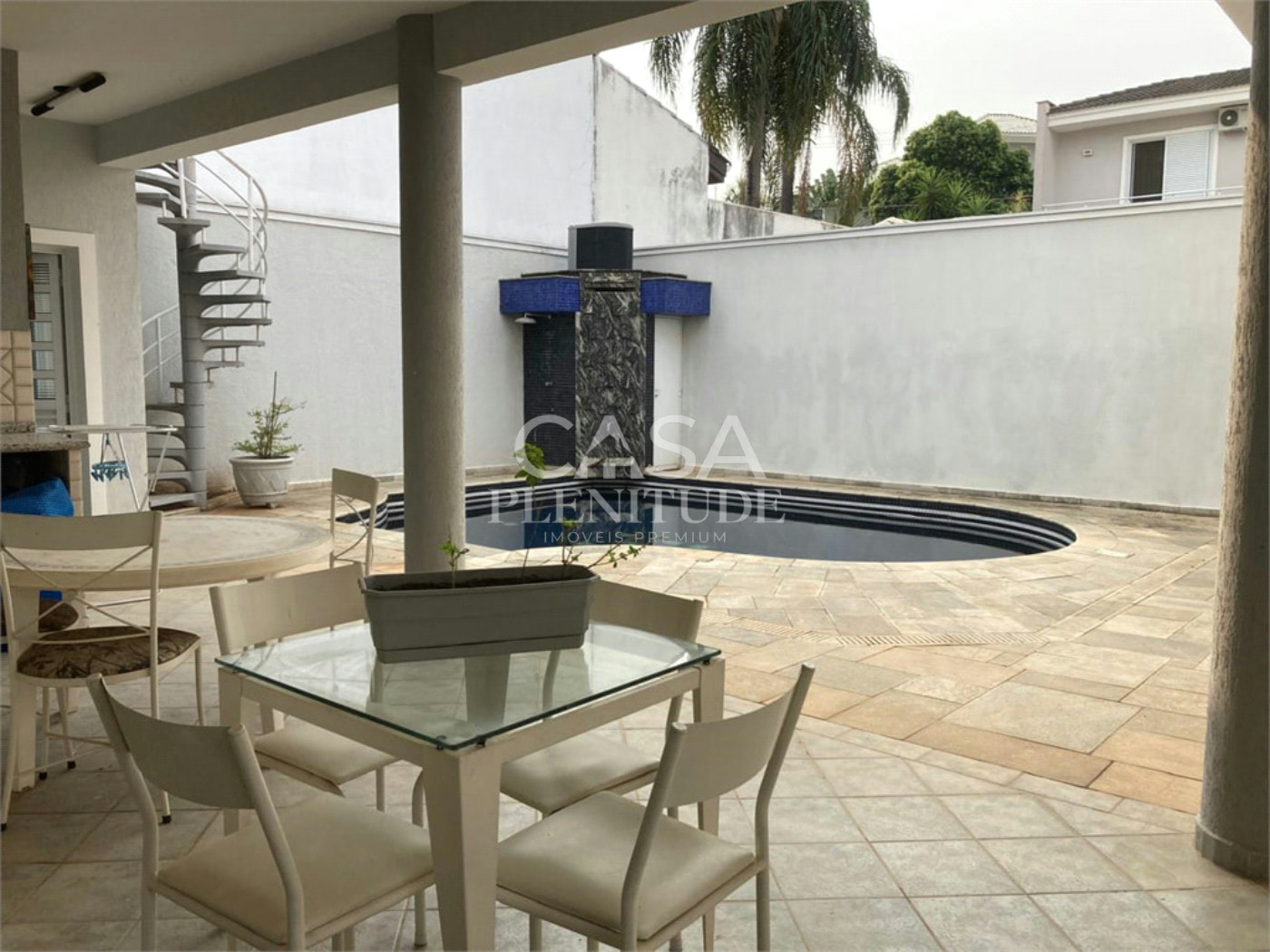 Casa em condomínio à venda com 4 quartos, sendo 3 suítes, em Aparecidinha, Sorocaba, SP