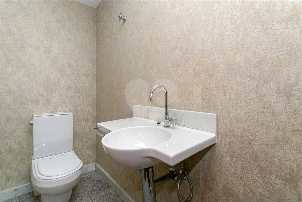Apartamento à venda com 4 quartos, sendo 3 suítes, em Perdizes, São Paulo, SP