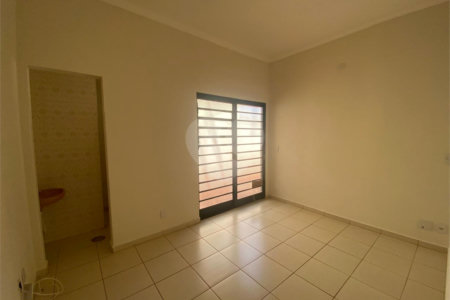 Casa à venda com 3 quartos em Jardim do Carmo, Araraquara, SP
