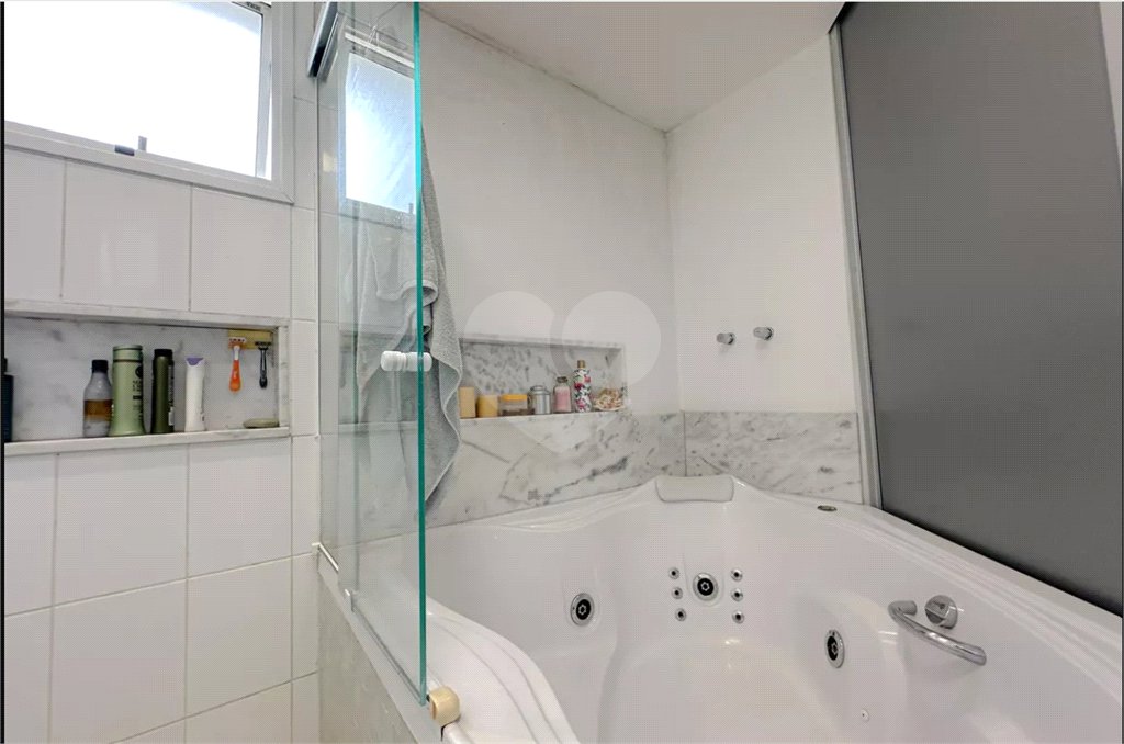 Apartamento à venda com 2 quartos, sendo 1 suíte,  em Água Branca, São Paulo, SP